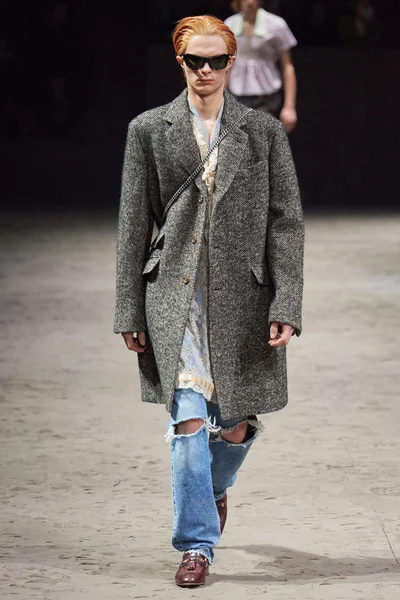 Look 54
